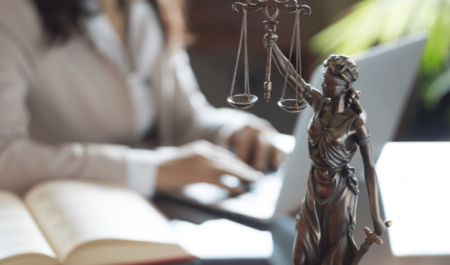 Как найти хорошего адвоката