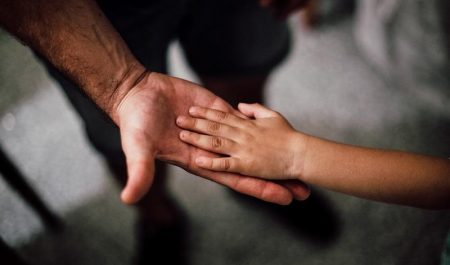 Усыновление ребенка — особенности и порядок выполнения процедуры.