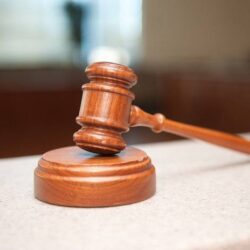 Постановление о прекращении дела за примирением сторон